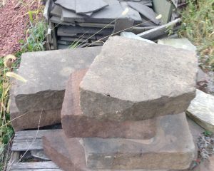 Mansfield Scraps stones